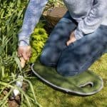GKN-MOSS-burgon-and-ball-kneelo-kneeler-moss-02_a7995ef8-f29e-408b-849d-1c74f6e12c34_large