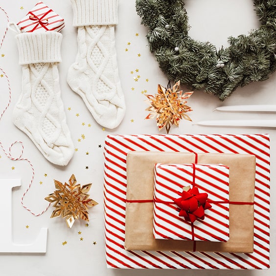 julstrumpa stickad vit Partydeco