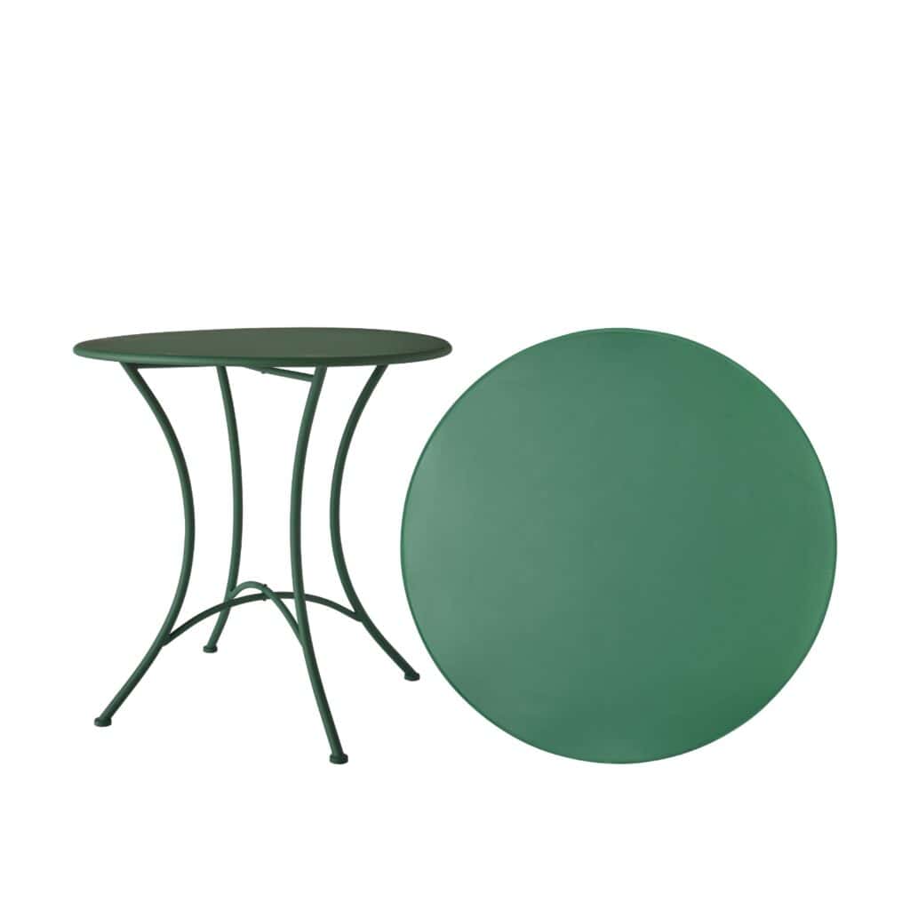 Grönt trädgårdsbord Amalfi i metall från Wikholm Form, perfekt för uteplats och balkong. Stilren design i hållbart järn.