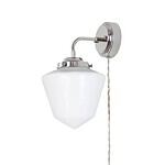 Vägglampan SIGNE från Strömshaga i förnicklad metall med vit opalglas och en 2 meter tvinnad beige textilsladd med strömbrytare.