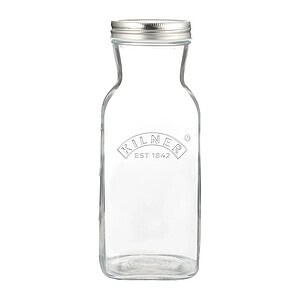 Kilner glasflaska på 1 liter med metallock, idealisk för förvaring av drycker som juice eller såser, med en stilren och funktionell design.