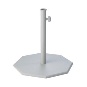 Ljusgrå parasollfot från Brafab i oktagonal design med ett robust rör och skruvfäste för extra stabilitet. Perfekt för tunnare parasollstänger.