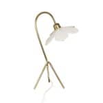 Bordslampa blomformad beige mässing – modell DAISY från Strömshaga med justerbara kronblad och böjd mässingsfot.