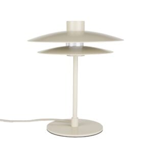Bordslampa WUBBO beige i metall från Hemlängtan, stilren lampa med mjuka skärmar som sprider ett behagligt ljus.