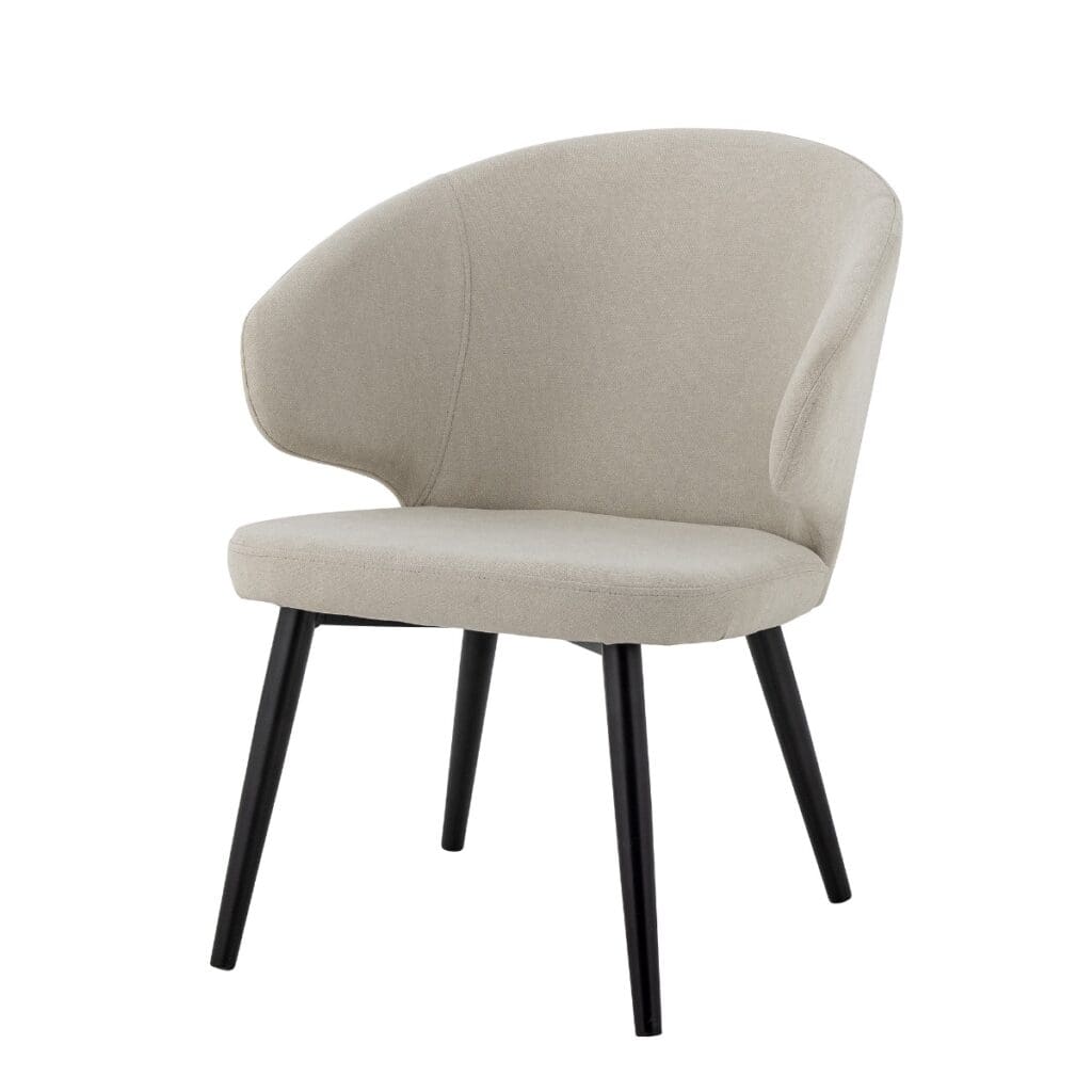 Stol Loon Beige Bloomingville – modern lounge-stol i beige tyg med svarta metallben och tidlös design för vardagsrum och sovrum.