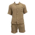 Pyjamas NICOLA i nougat i 100% bomullsmuslin med kortärmad skjorta och shorts
