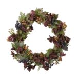 Konstgjord höstkrans med hortensia, gröna blad och bär i vinröda toner, 45 cm